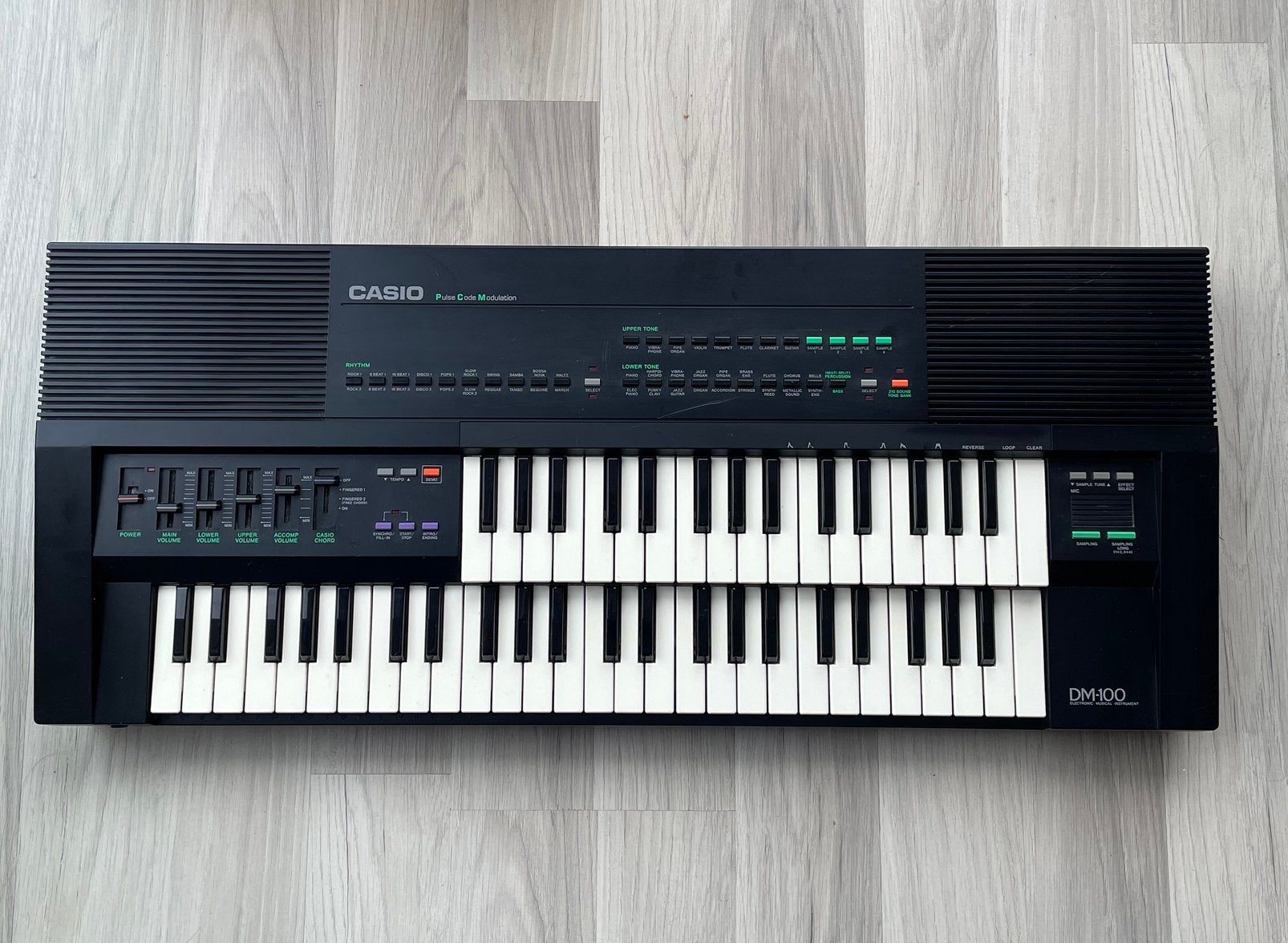 KOOPJE: De iconische Casio DM100 met sampler, Muziek en Instrumenten, Ophalen of Verzenden, Gebruikt