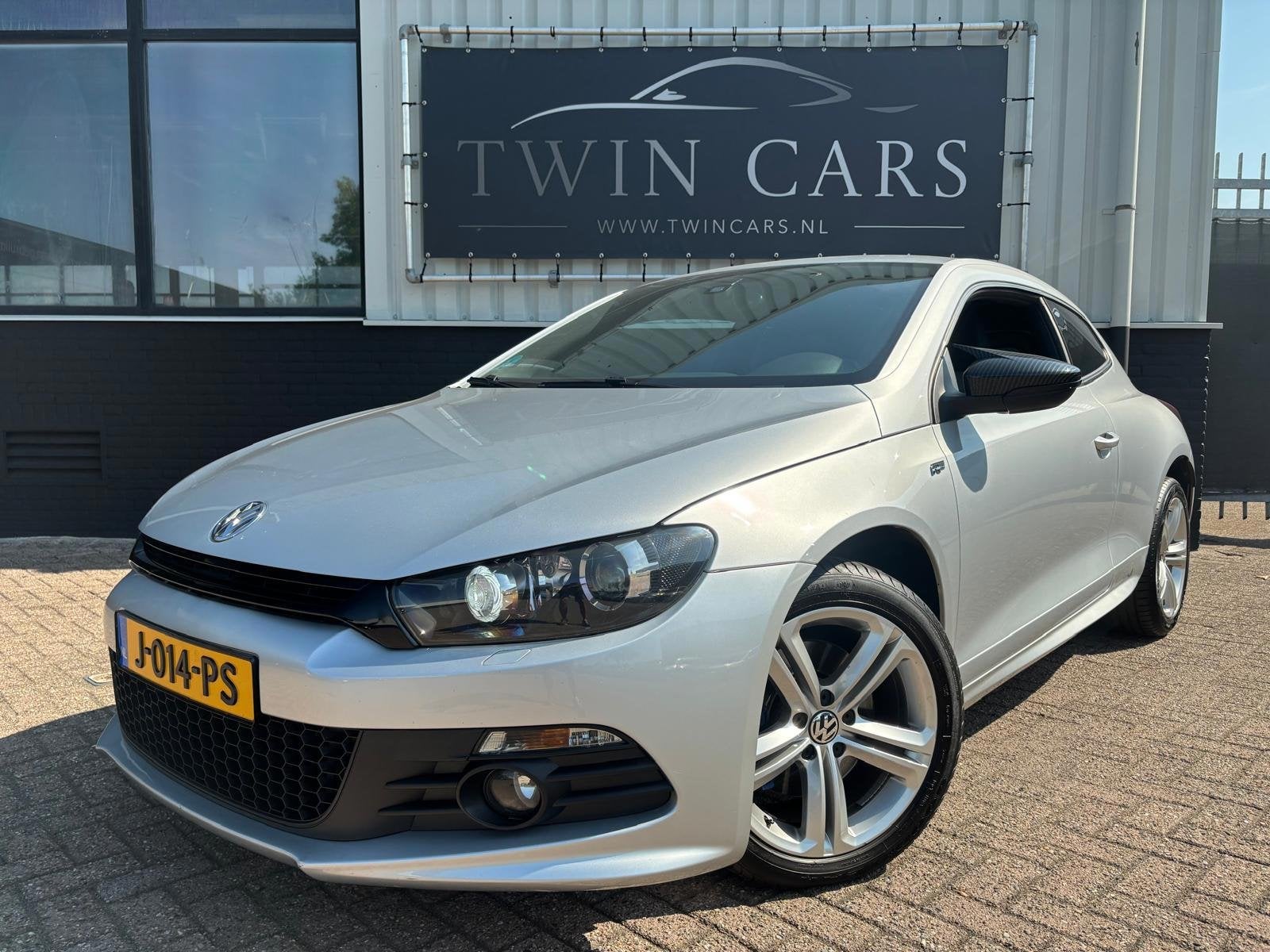 Volkswagen Scirocco 1.4 TSI R-Line Dsg Xenon, Auto's, Volkswagen, Euro 5, Automatische klimaatregeling, Gebruikt, Zwart