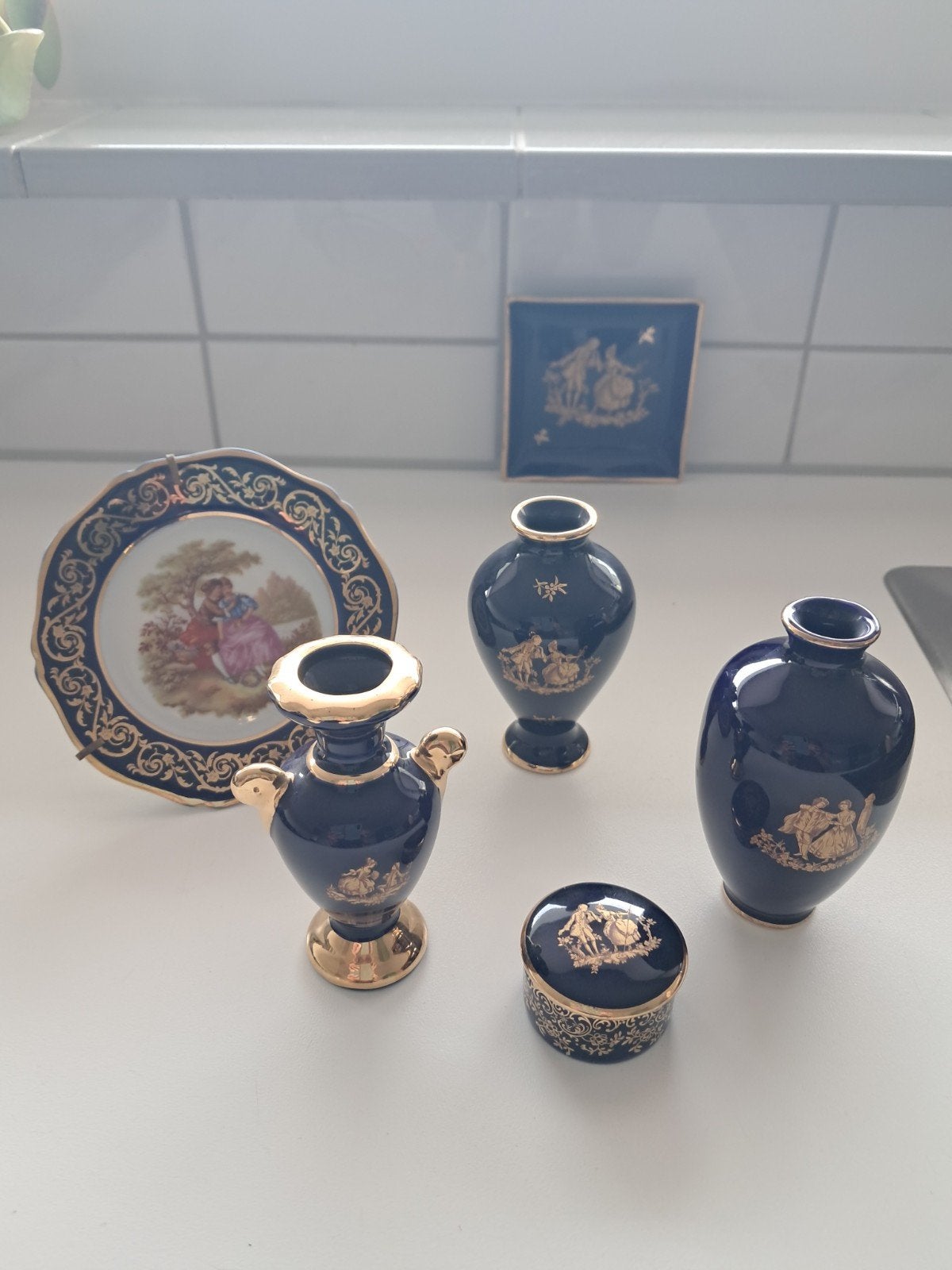 Limoges Porselein Set: Vaasjes, Doosje, Schaaltje (50-60 jr), Ophalen