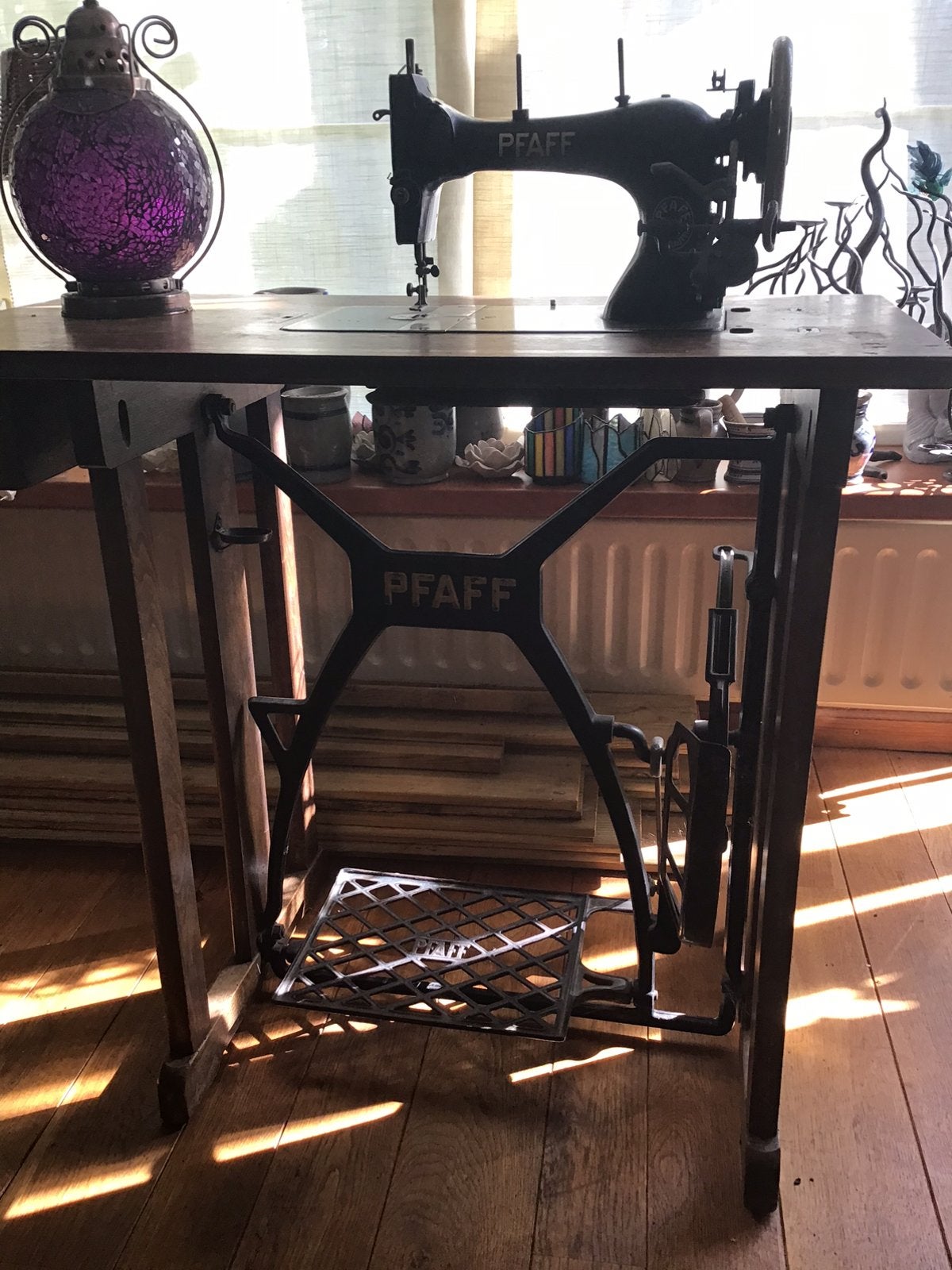 Pfaff naiimachine, Ophalen