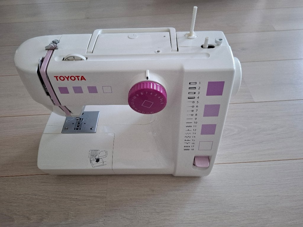 TOYOTA naaimachine, Diversen, Ophalen, Gebruikt