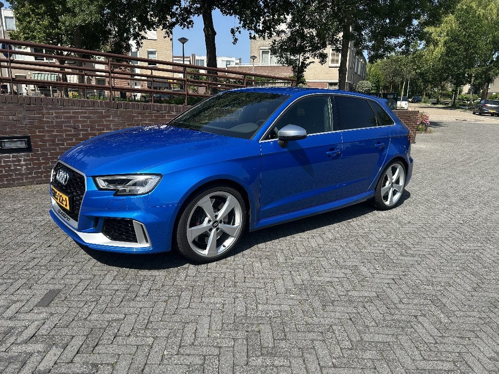 Audi RS3 Sportback 2.5 Tfsi Quattro - Matrix - Magnetic Ride, Auto's, Audi, Automaat, Zwart, RS3, Blauw