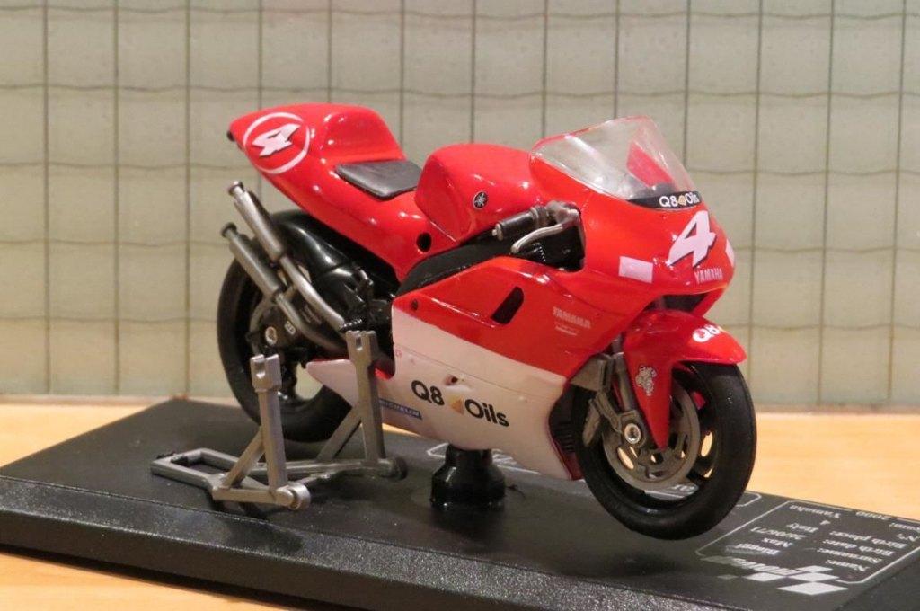 Max Biaggi Yamaha YZR500 2000 1:18 diecast, Overige merken, May Cheong Group France S.A.S., Nieuw, Ophalen of Verzenden