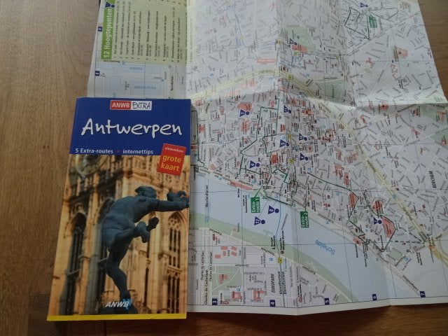 anwb extra reisgids Antwerpen / met de plattegrond, Europa, Ophalen of Verzenden, Zo goed als nieuw, Reisgids of -boek