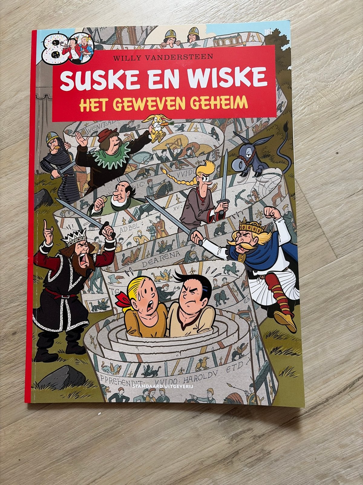 Suske en Wiske - Het Geweven Geheim (80 jaar) 381, Boeken, Stripboeken, Eén stripboek, Ophalen of Verzenden, Zo goed als nieuw