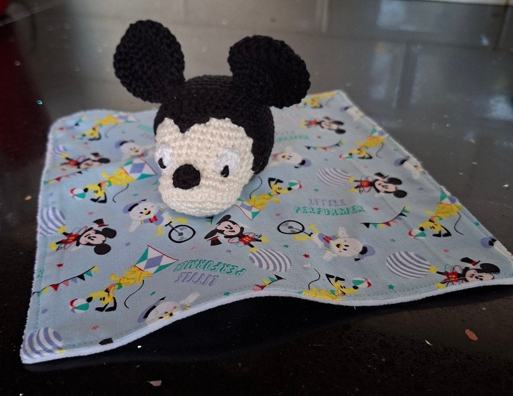 nieuw- speendoekje met gehaakt Mickey-hoofdje kroeldoekje, Ophalen of Verzenden, Nieuw, Overige typen