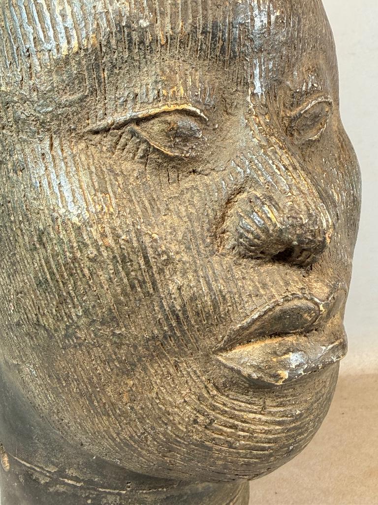 260454 Afrikaans Bronzen Ife - Yoruba hoofd uit Nigeria., Ophalen of Verzenden
