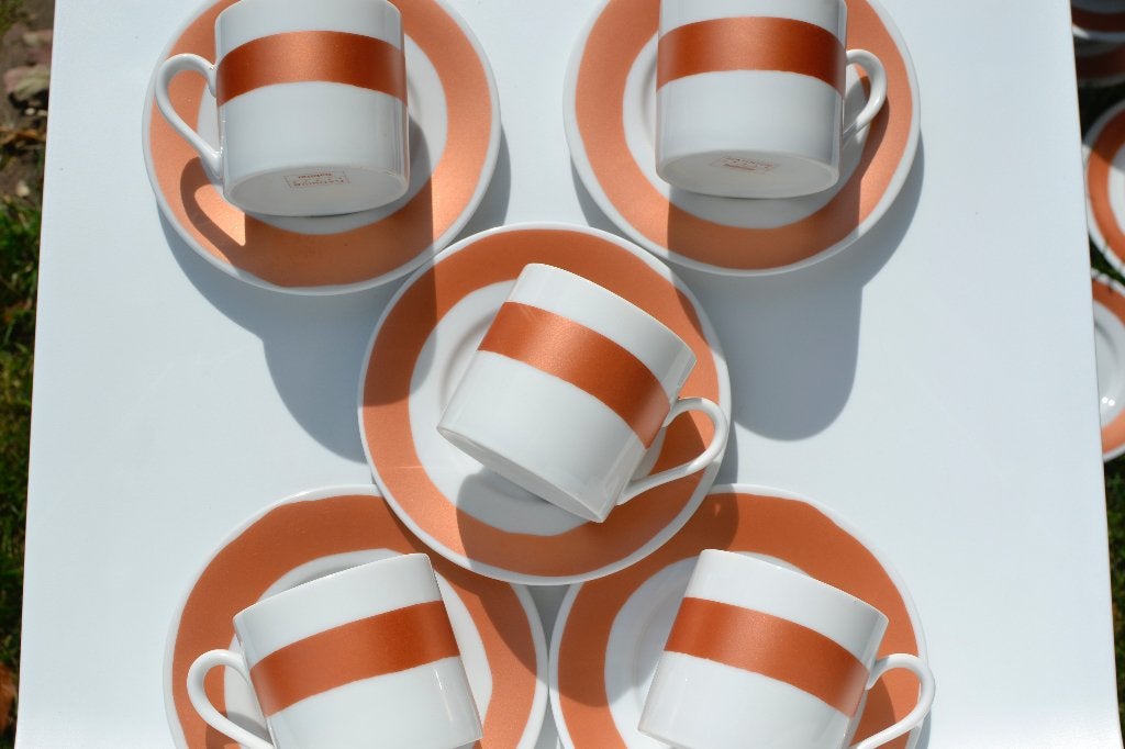 9 witte kopjes en schotels met rosé goud Habitat Japan, Overige merken, Onbekend, Ophalen of Verzenden, Zo goed als nieuw