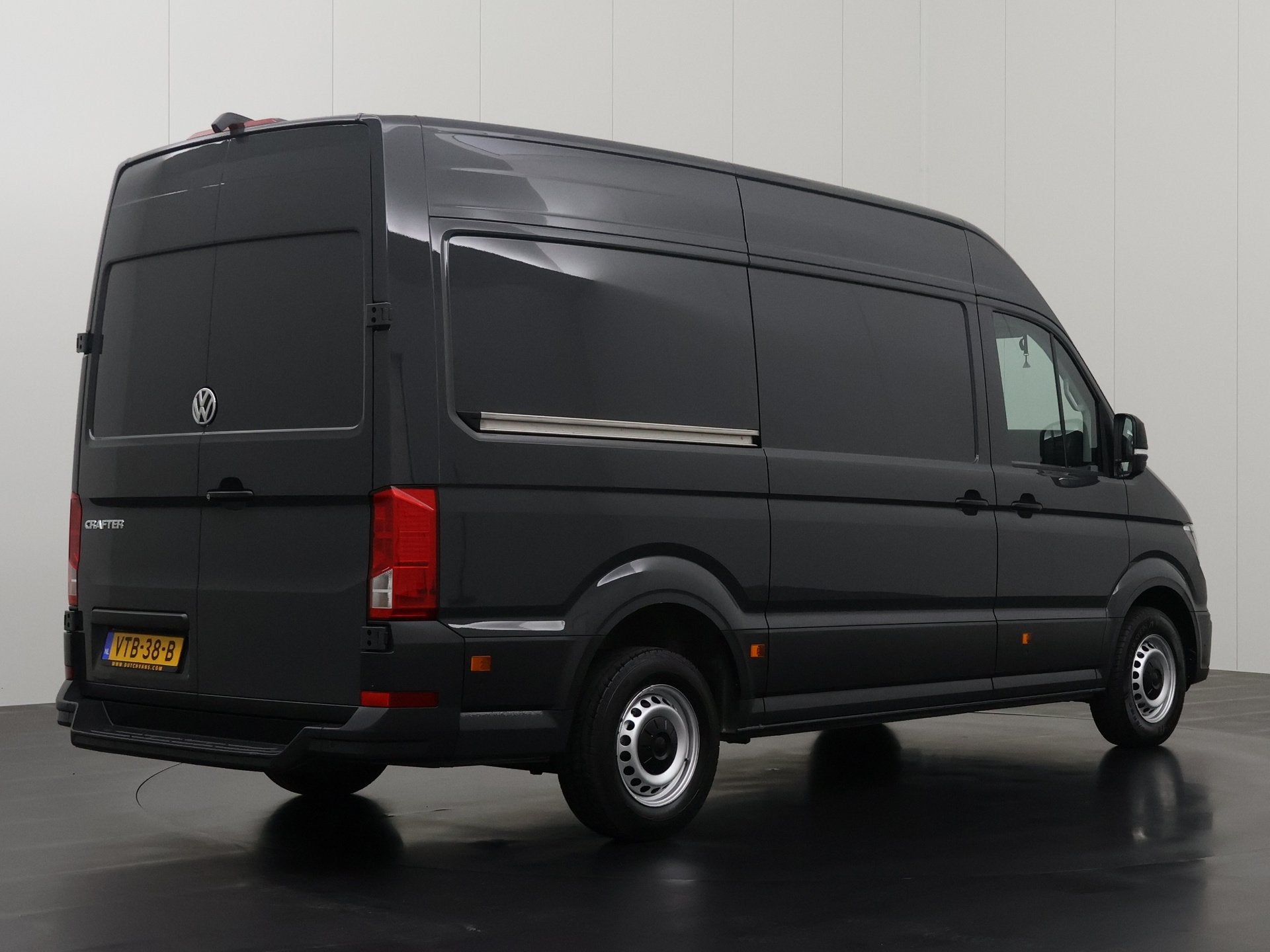 Volkswagen Crafter 2.0TDI L3H3 Highline | Navigatie | Camera, Stof, Gebruikt, Euro 6, 4 cilinders