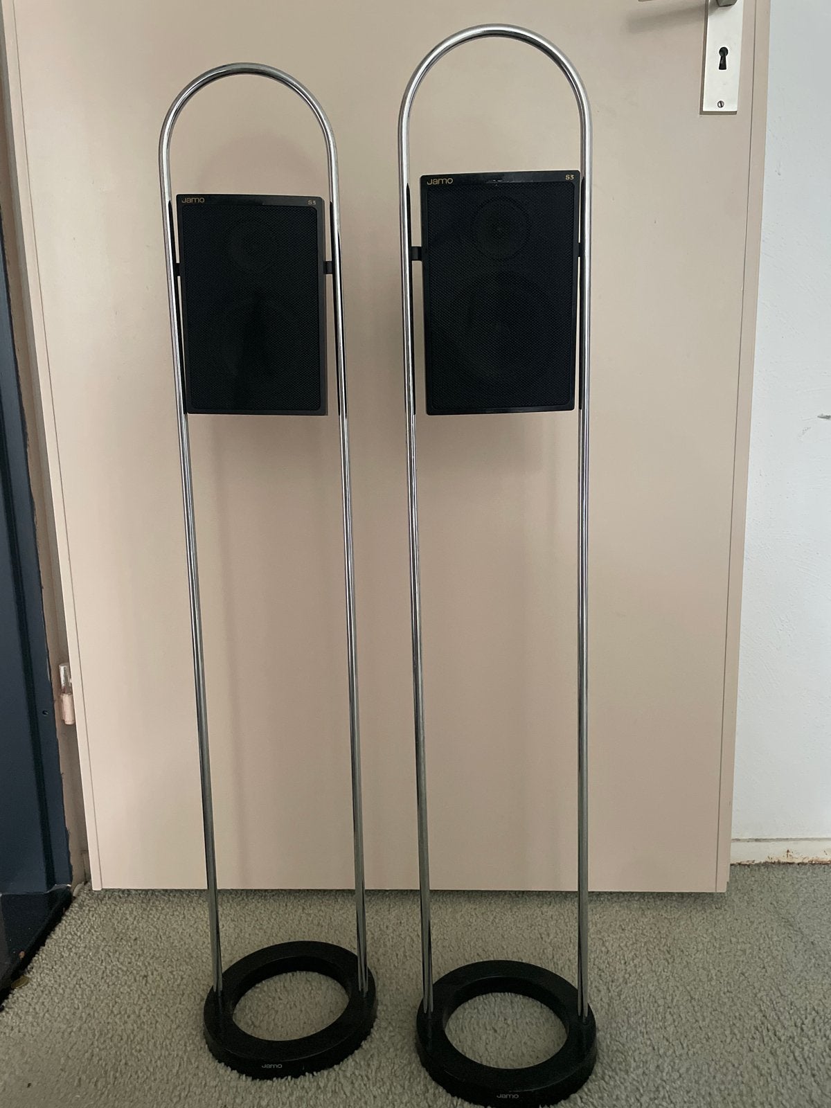 Jamo S3 speakers met chromen standaarden, Ophalen, Vloerstaande luidspreker, Gebruikt, Inclusief standaarden