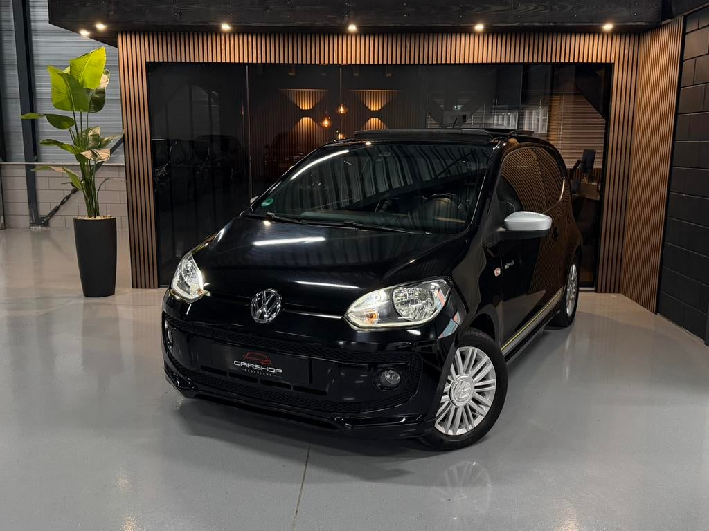 Volkswagen Up 1.0 MPI STREET UP! 75PK PANO/CRUISE/STOELVRM, Voorwielaandrijving, Zwart, Bedrijf, Handgeschakeld