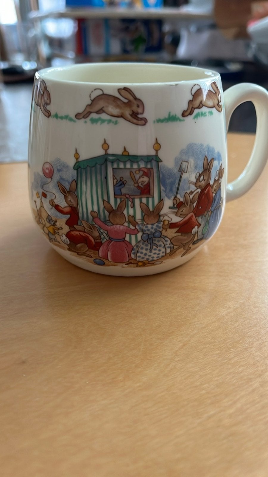 Bunnykins Royal Doulton mok met konijnen, Ophalen, Gebruikt, Overige merken, Klassiek