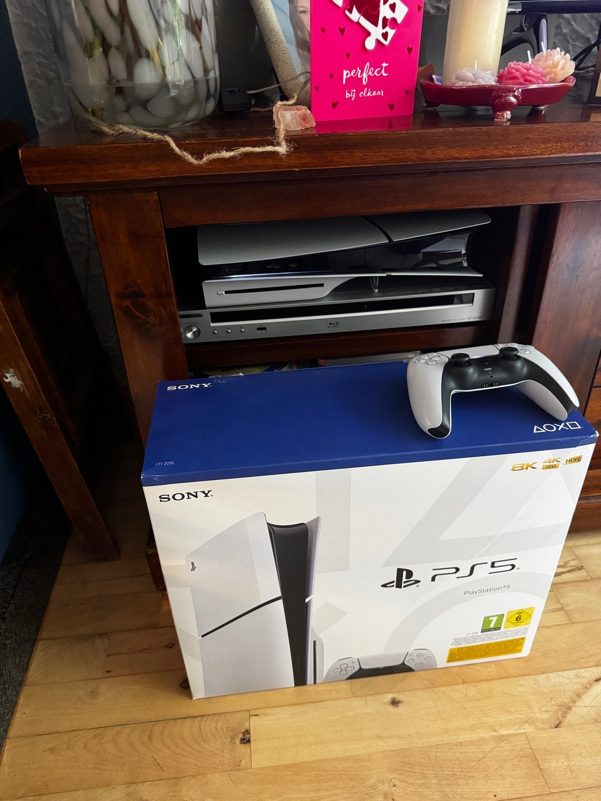 Sony PlayStation Slim 5 Disc Edition - Zo goed als nieuw