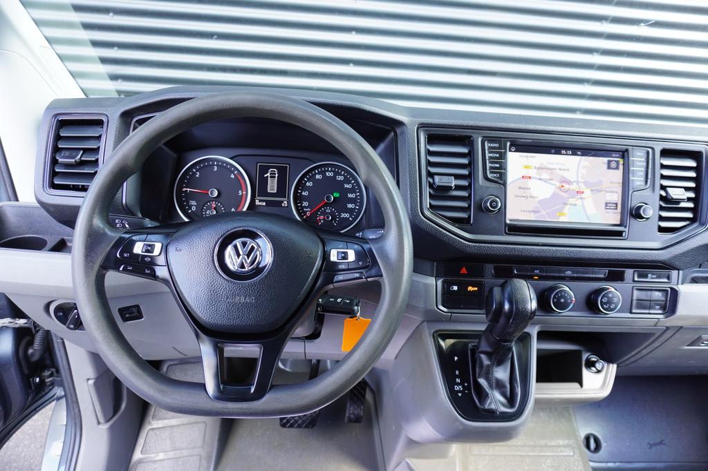 Volkswagen Crafter 35 180pk Automaat L3H3/L2H2 Apple Carplay, Auto's, Bestelauto's, Stof, Gebruikt, Zwart, 4 cilinders