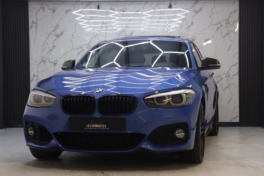 BMW 1-serie 118i Edition M Sport Shadow Executive, Auto's, Gebruikt, Blauw, Bedrijf, 650 kg