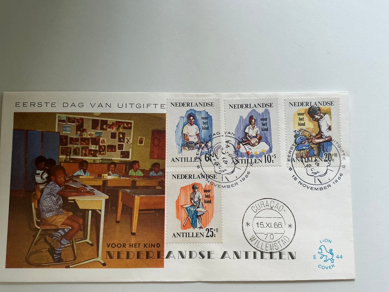 FDC Nederlandse Antillen 'Voor het Kind' 1966, Ophalen of Verzenden, Beschreven, Rest van de wereld