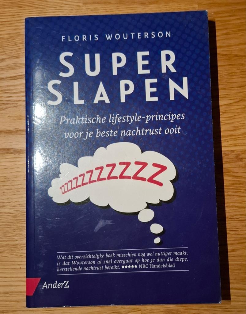 Super Slapen - Floris Wouterson (Boek), Boeken, Romans, Zo goed als nieuw, Nederland, Ophalen of Verzenden