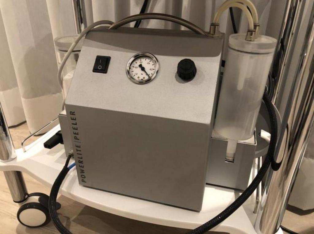 Professioneel Microdermabrasie Apparaat Powerlite Peeler, Ophalen of Verzenden, Gebruikt, Gehele gezicht, Overige typen