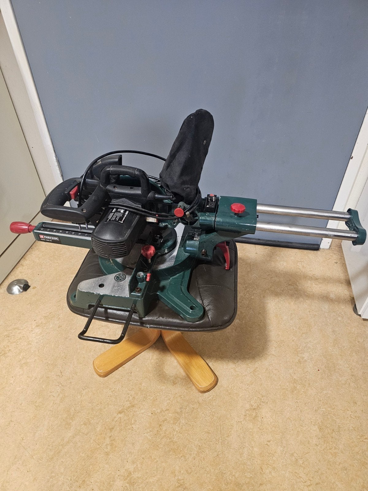 Parkside PZKS 1500 A1 Afkortzaag - 1500W, Doe-het-zelf en Verbouw, Gereedschap | Zaagmachines, Gebruikt, 70 mm of meer, Ophalen of Verzenden