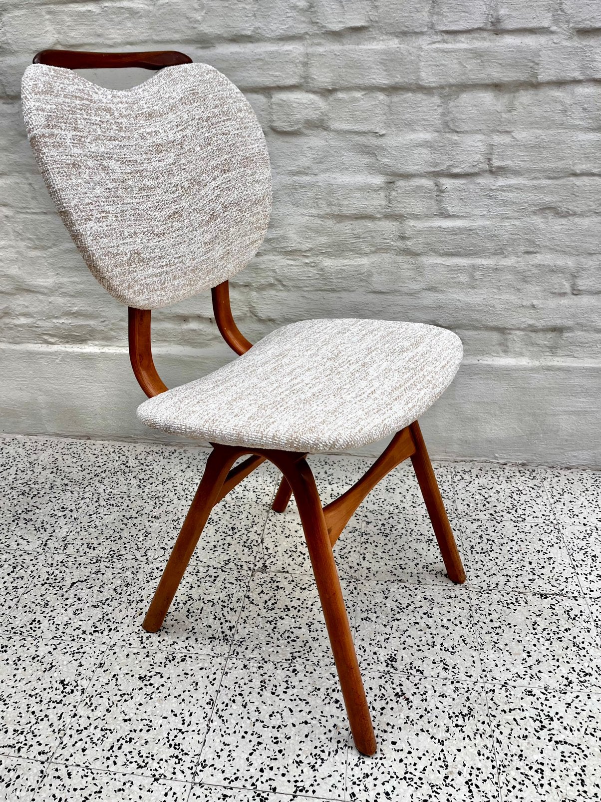 Vintage mid-century modern dining chairs, Ophalen, Zo goed als nieuw, Stof, Twee