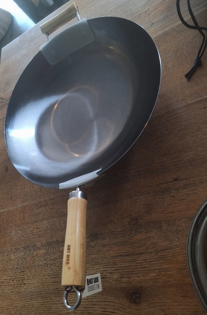 Nieuw in doos: Wokpan, toebehoren en koksmes, Ophalen of Verzenden, Nieuw, Gietijzer, Wok