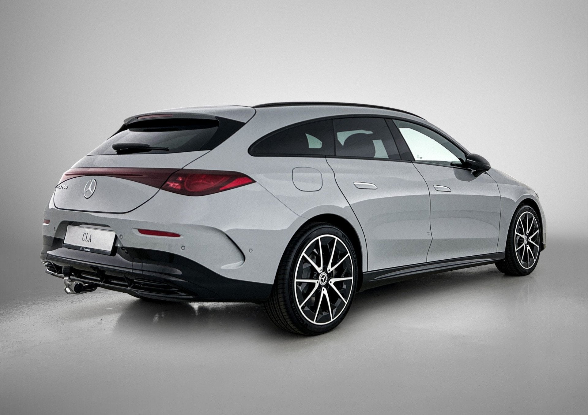 Mercedes-Benz CLA-Klasse Shooting Brake 200 Business Solutio, Auto's, Automaat, CLA, Achterwielaandrijving, Zwart