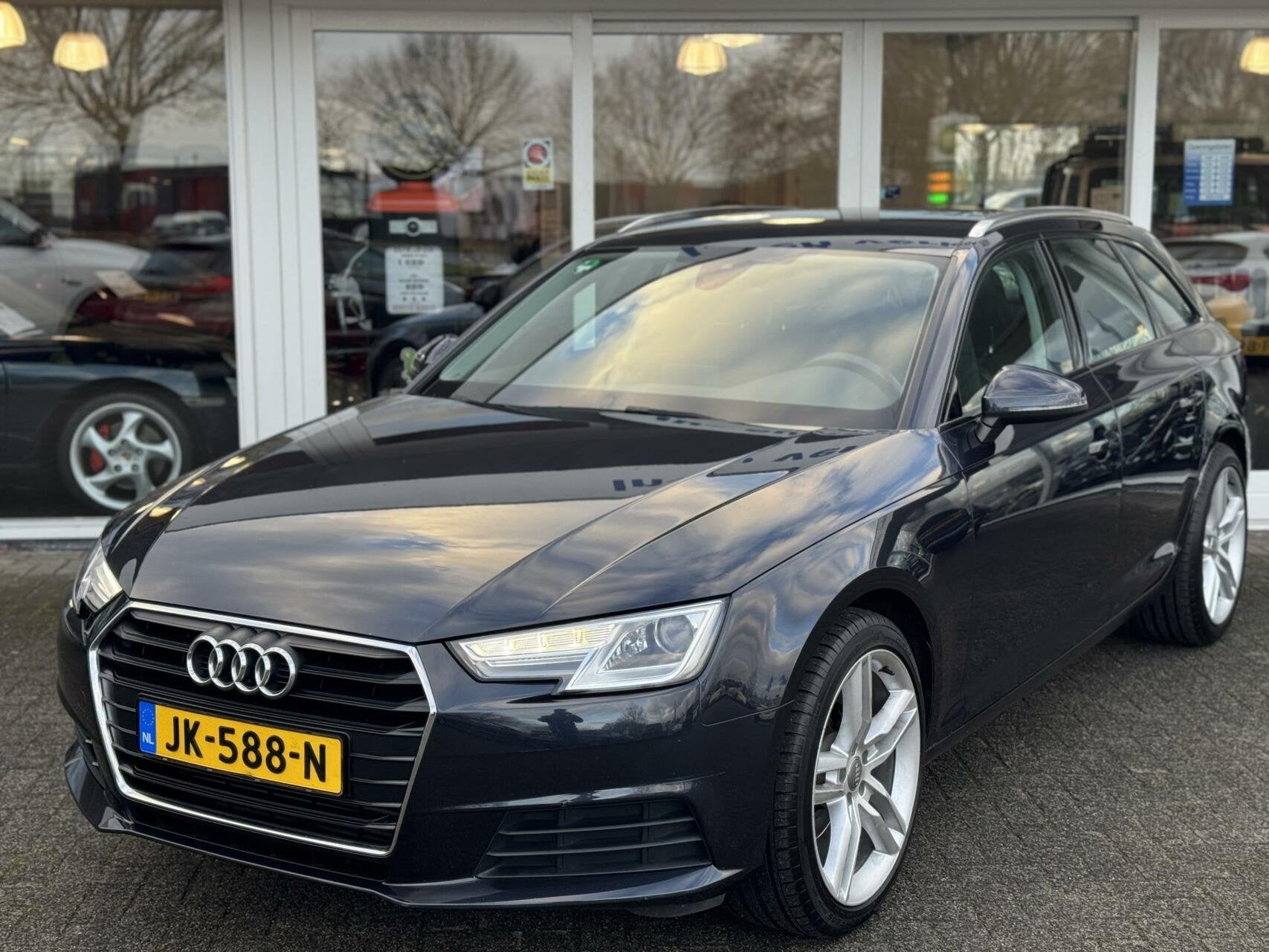 Audi A4 Avant 2.0 TFSI 190pk AUTOMAAT,ultra Pro Line,Gr.Navi, Auto's, Audi, Stof, Gebruikt, 1984 cc, A4