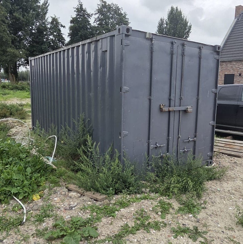 20ft opslagcontainer - compleet ingericht, Ophalen