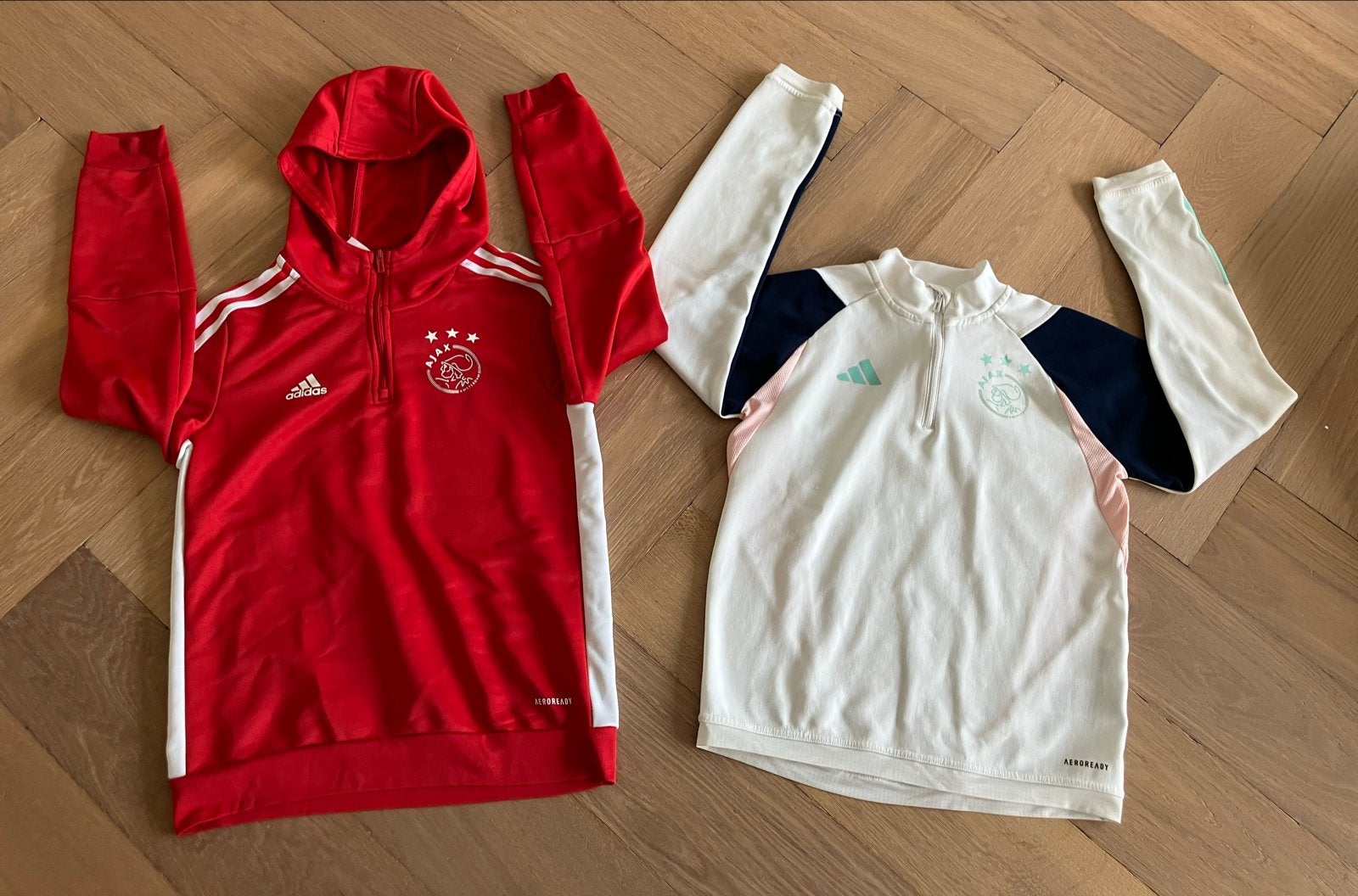 Ajax truien - Rood en Wit (maat 146-152) leuk en mooi!, Sport en Fitness, Voetbal, Groter dan maat XL, Ophalen of Verzenden, Zo goed als nieuw