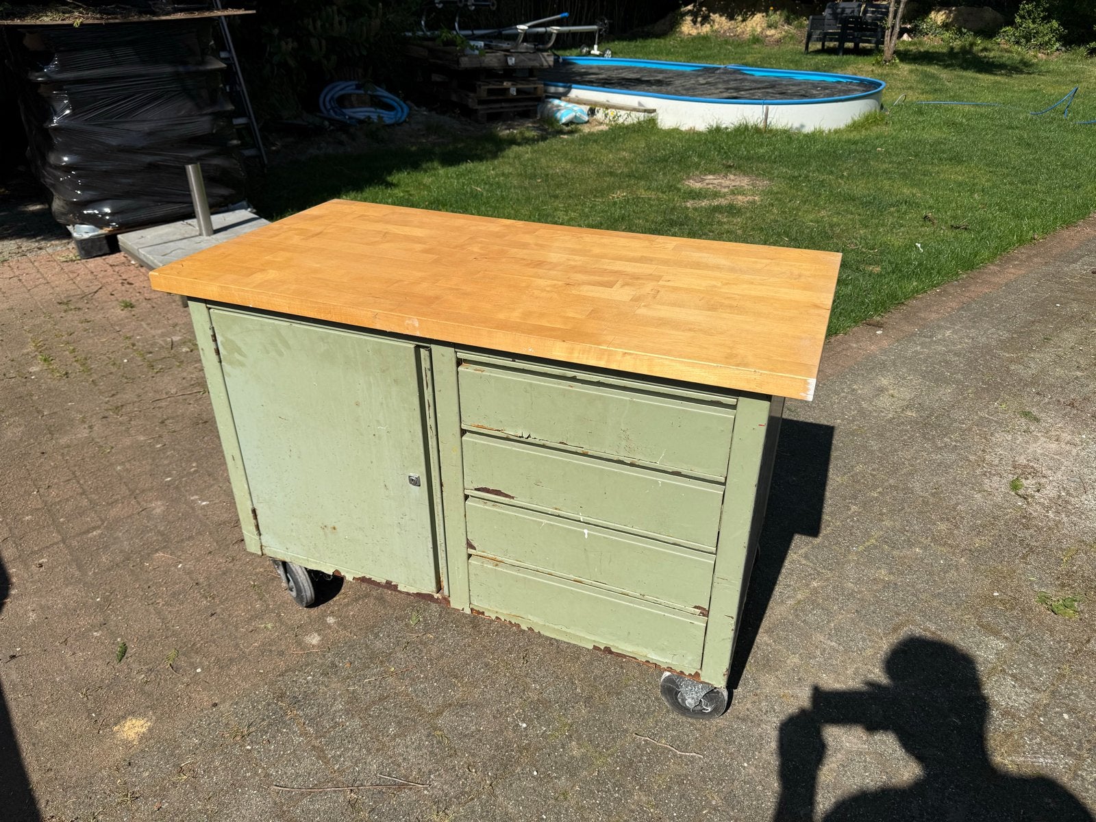 Robuuste Overtoom werkbank op wielen met lades en kast, Doe-het-zelf en Verbouw, Ophalen, Gebruikt, 70 tot 120 cm