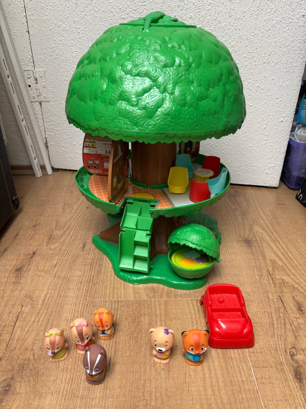 Klorofil Speelboom met extra poppetjes en auto, Ophalen of Verzenden, Gebruikt, Jongen of Meisje