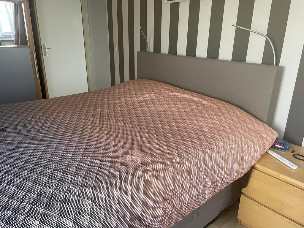 Te koop, Ophalen of Verzenden, Tweepersoons, Hout, 180 cm