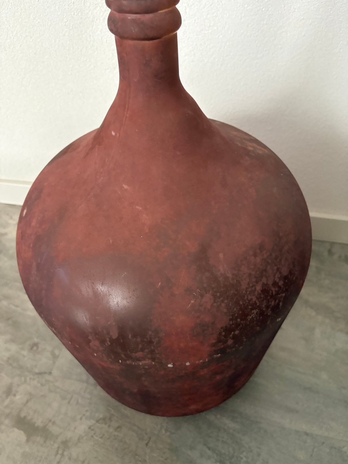 Grote terracotta vaas - Mica Decorations, Huis en Inrichting, Ophalen, Zo goed als nieuw, Steen/keramiek, 60 cm