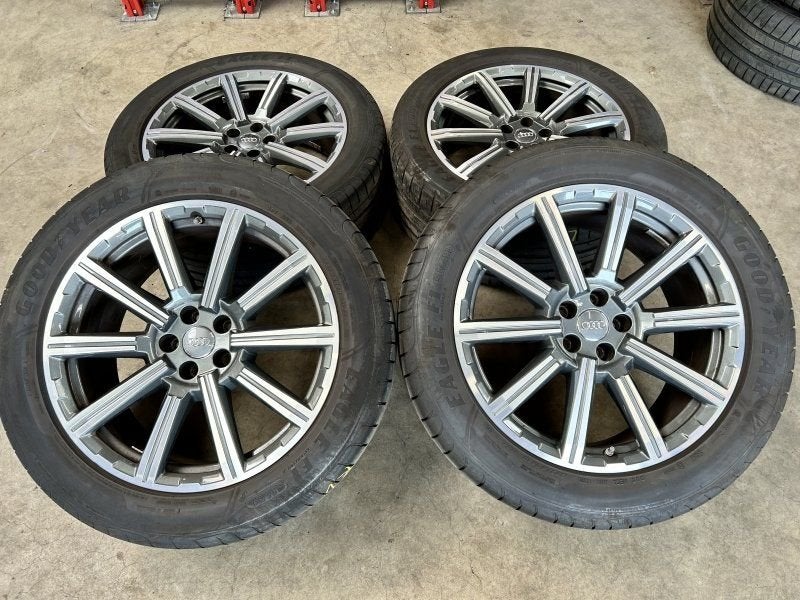 20 inch originele Audi Q7 SQ7 velgen + zomerbanden, Auto-onderdelen, Gebruikt, -, -, Banden en Velgen