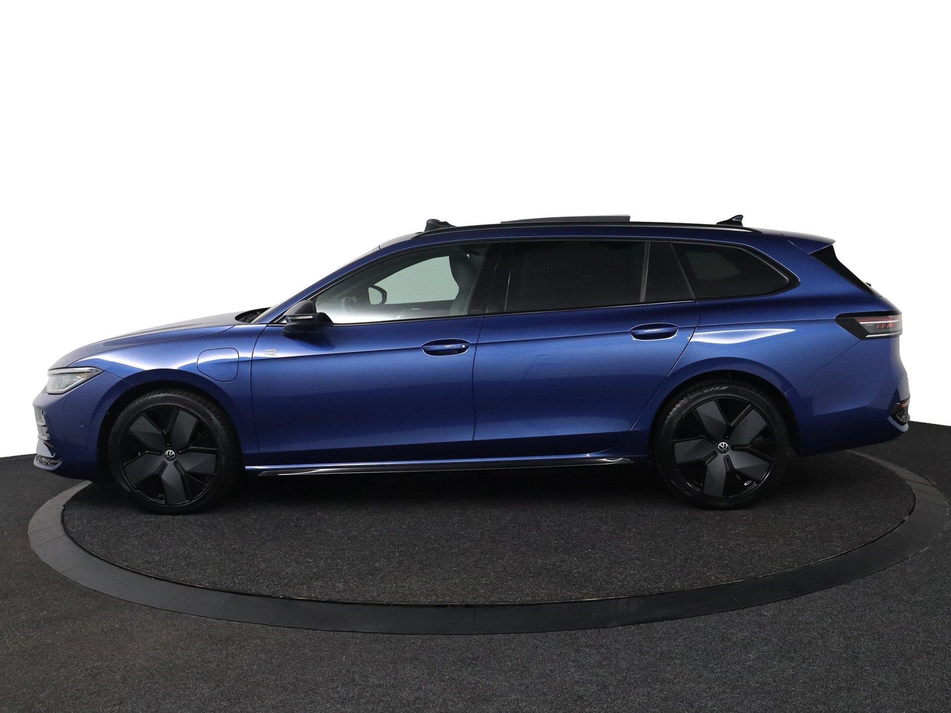 Volkswagen Passat Variant 1.5 eHybrid R-Line Edition |NAP|Pa, Stof, 4 cilinders, Automatische klimaatregeling, Passat