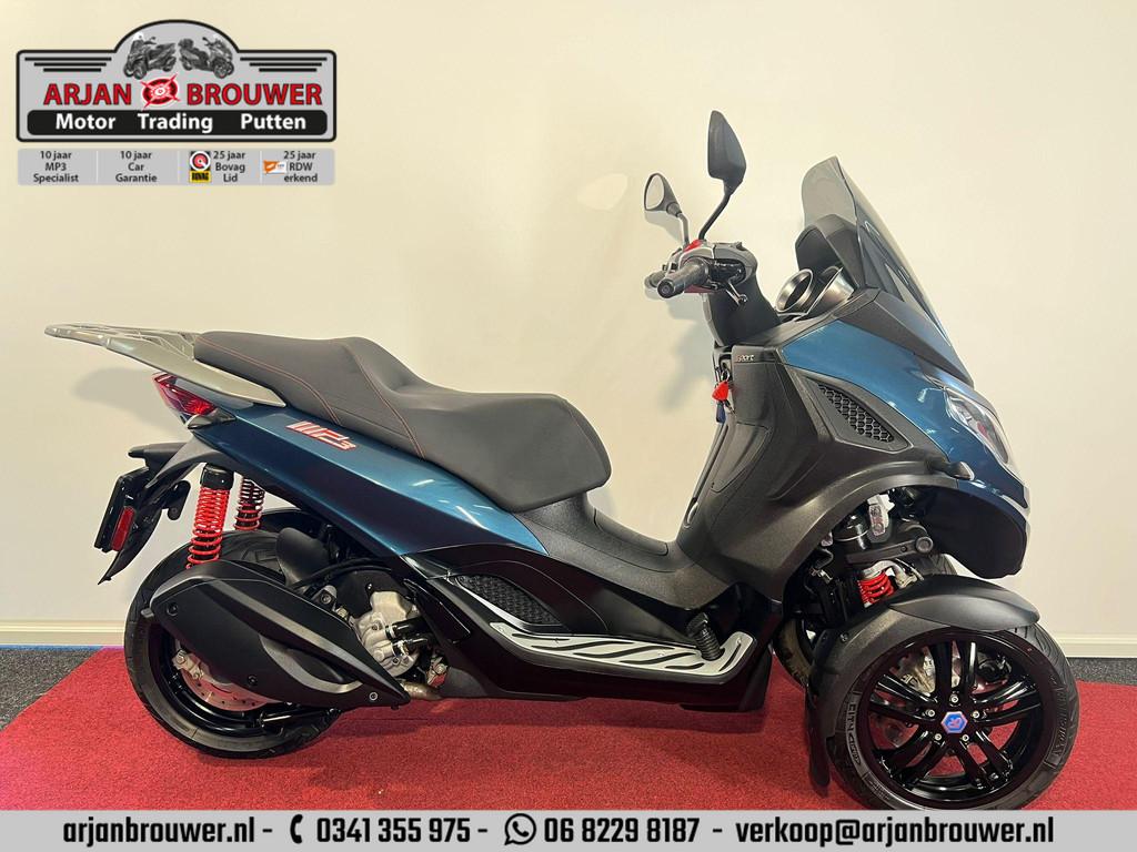 Piaggio MP3 300 HPE Sport, 300 cc, Postbus 305
4900 AH  Oosterhout, NL, Overig, Customer_service@piaggio.com