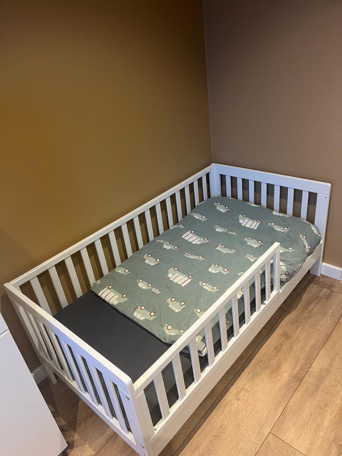 Tussenbed, Ophalen, 70 tot 85 cm, Zo goed als nieuw, Minder dan 140 cm