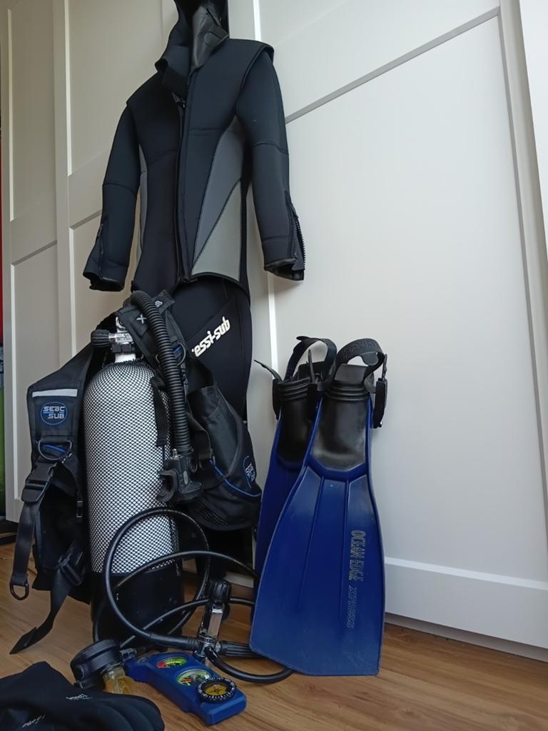 Complete Duikuitrusting: Seac Sub XJ1000, Fles, Regulator, Watersport en Boten, Duiken, Ophalen of Verzenden, Gebruikt, Duikpak