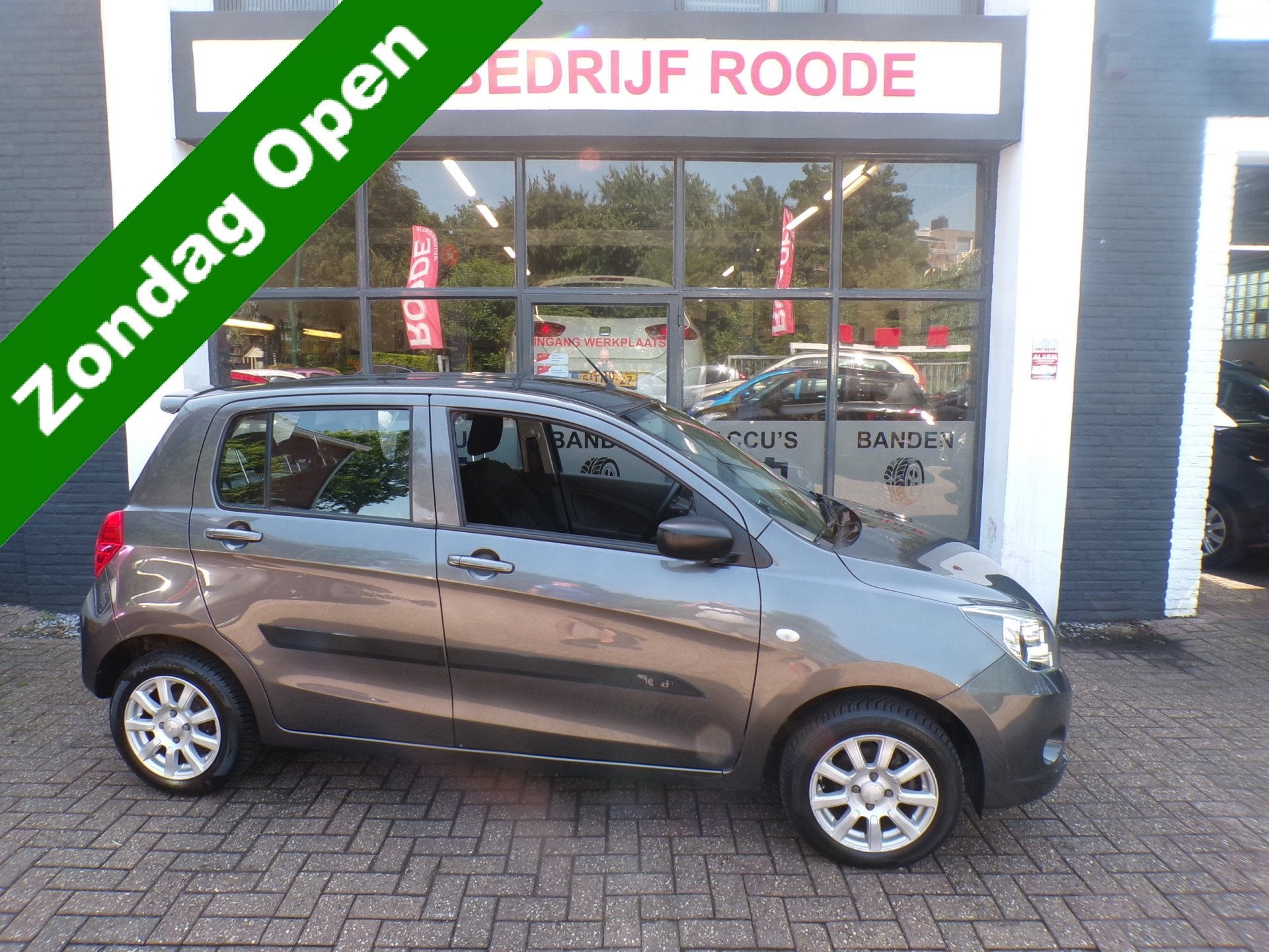 Suzuki Celerio 1.0 Exclusive AIRCO,LMV,NIEUWE APK !, Auto's, Suzuki, 28 km/l, Gebruikt, Met garantie (alle), 68 pk