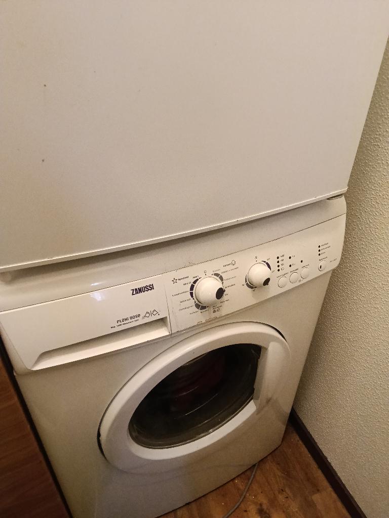 wasmachine zenusi, Witgoed en Apparatuur, Wasmachines, 1200 tot 1600 toeren, Gebruikt, 4 tot 6 kg, Voorlader