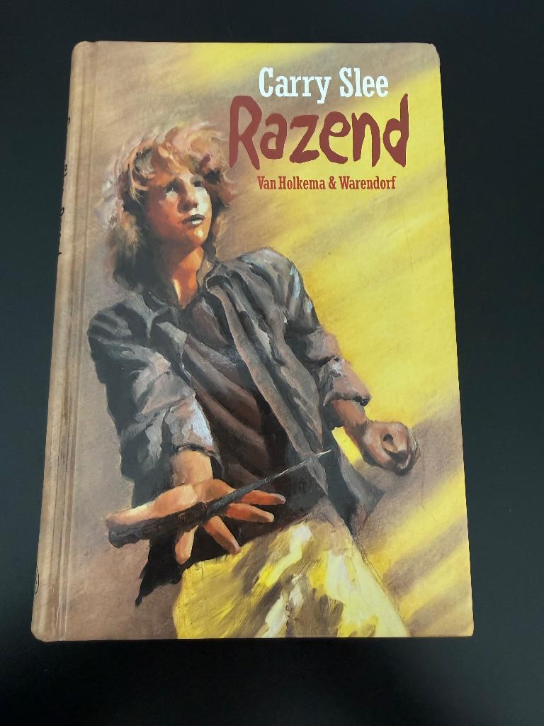 Razend Carry Slee, Ophalen of Verzenden, Gelezen, Kind en Jeugd