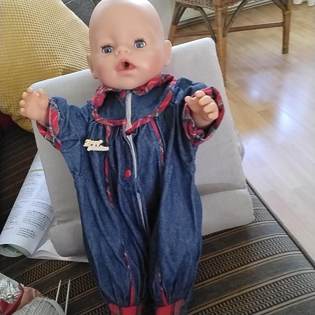 Baby born, Kinderen en Baby's, Ophalen of Verzenden, Zo goed als nieuw, Babypop