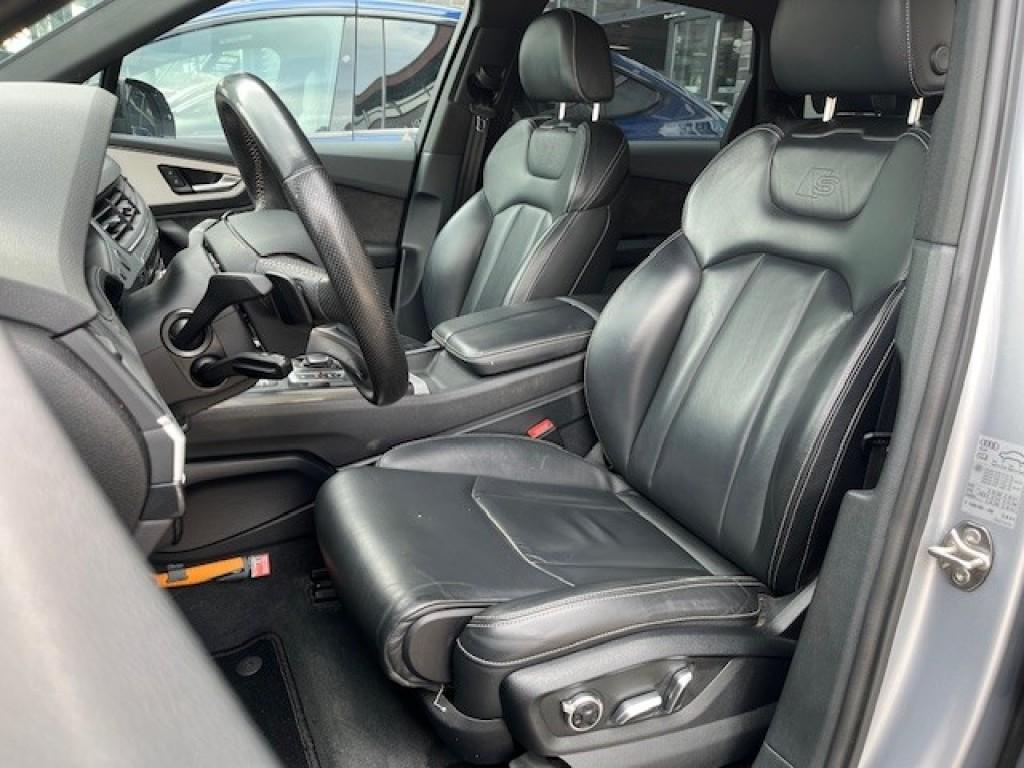 Audi Q7 3.0 TDI E-TR. Q. S-LINE - ORG. NL. - VOLL. HISTORIE, Auto's, Audi, Automaat, Gebruikt, 2800 kg, Leder