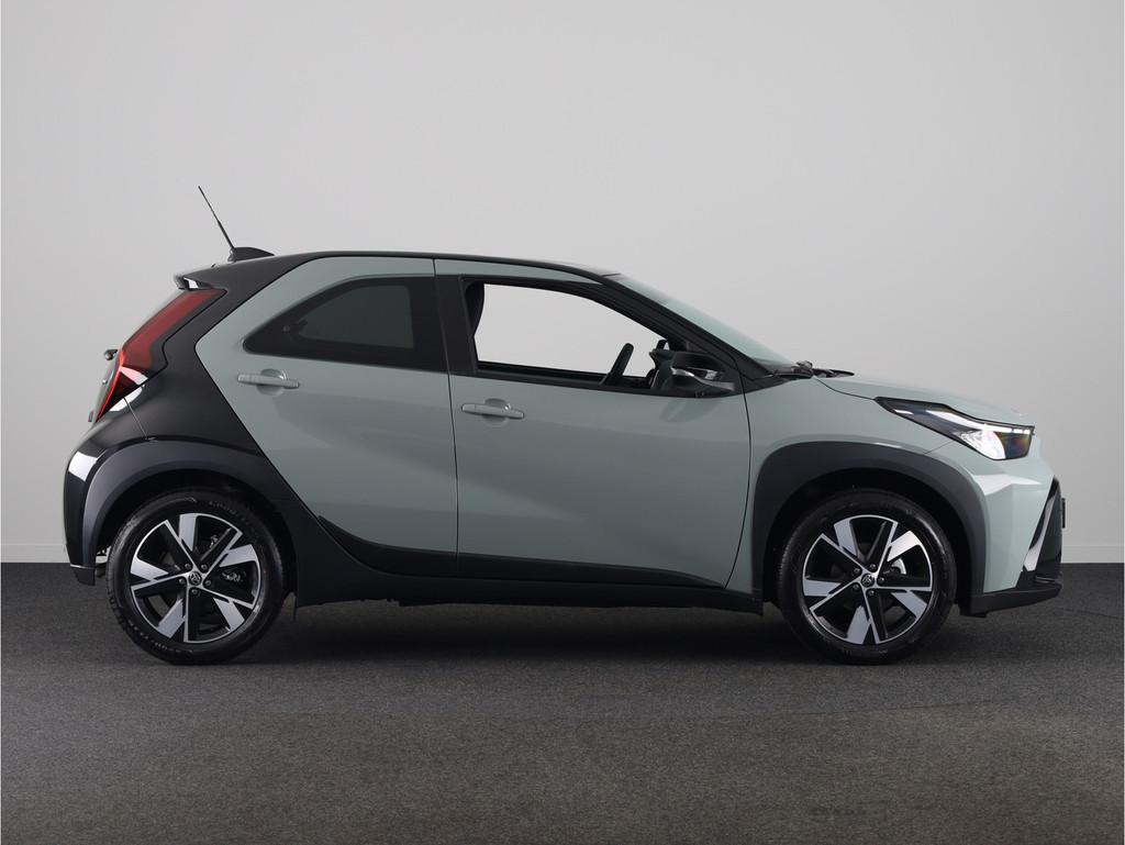 Toyota Aygo X Hybrid 115 pulse | NIEUW & SNEL LEVERBAAR | PR, Stof, Zwart, 4 stoelen, 116 pk