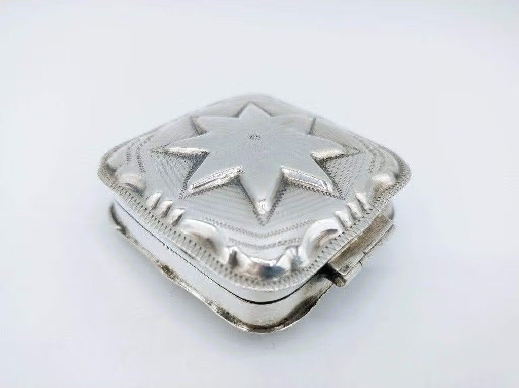 Zilveren pepermuntdoosje, J.D. Wendels, Schoonhoven, 1906, Verzenden, Zilver