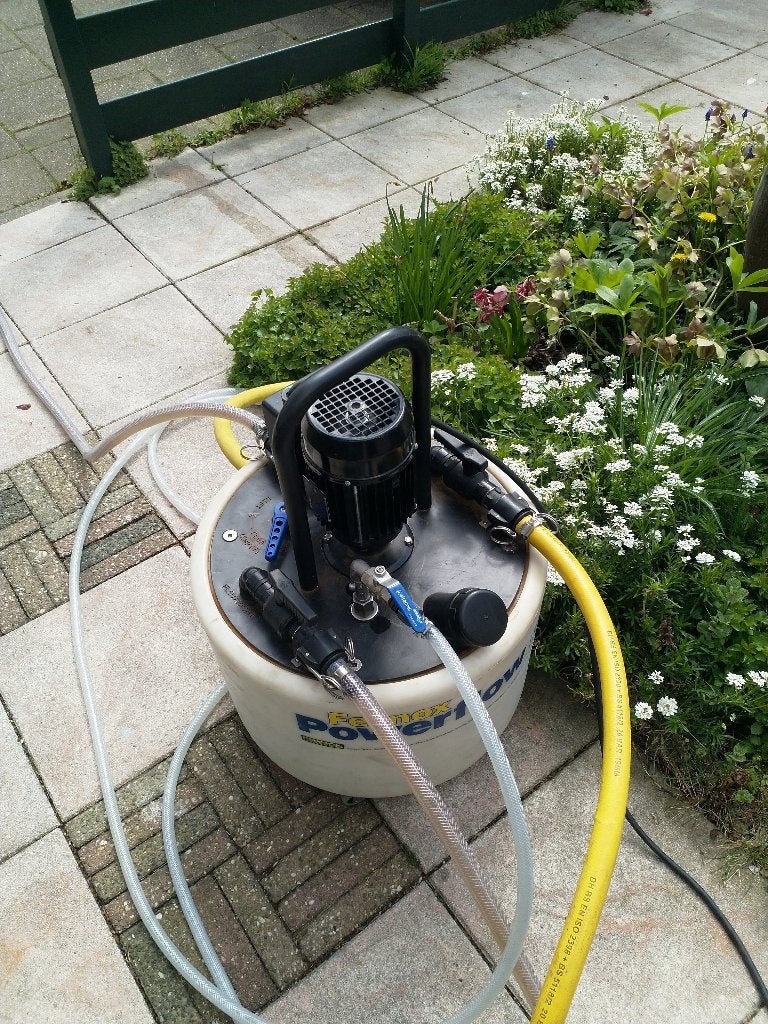Fernox powerflus spoelpomp voor cv en vloerverwarming, Doe-het-zelf en Verbouw, Ophalen, Gebruikt