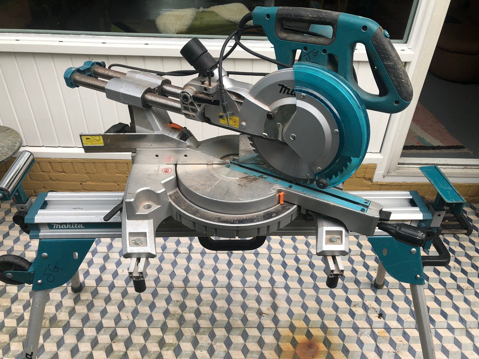 Makita afkortzaag LS1018L & Makita WST06 onderstel,