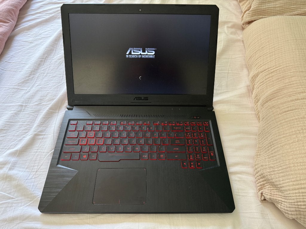 ASUS TUF FX504G, Gebruikt, Met videokaart, 2 tot 3 Ghz, Geen