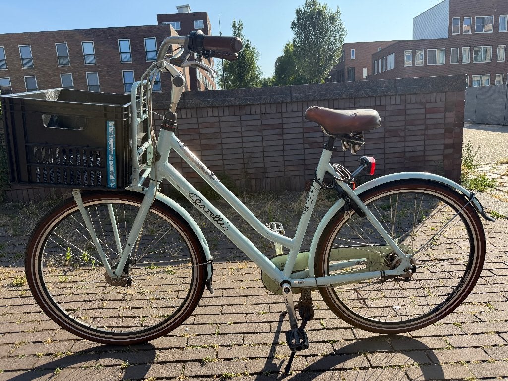 Gazelle Damesfiets 28 inch – Inclusief Voorkrat, Ophalen, Velgrem, Versnellingen, Gazelle