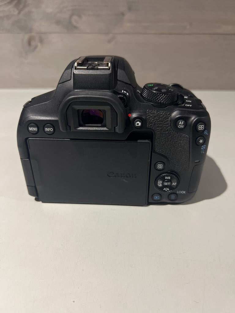 Canon EOS 850D spiegelreflexcamera - Zo goed als nieuw, Ophalen of Verzenden, N, N, N